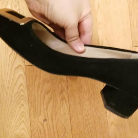 Lord and Taylor chunky kitten heels - Picture 2 of 4